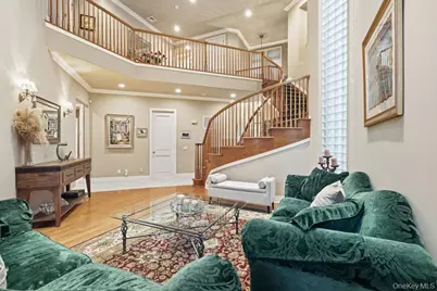 44 Holiday Pond Road, Jericho, NY 11753 - Photo 3