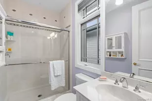 44 Holiday Pond Rd, Jericho, NY 11753 - Photo 23