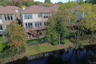 44 Holiday Pond Rd, Jericho, NY 11753 - Photo 37