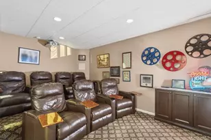 44 Holiday Pond Rd, Jericho, NY 11753 - Photo 33