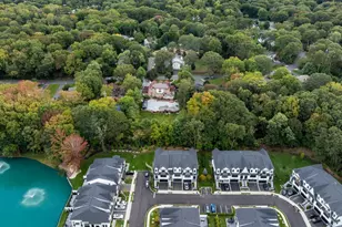 54 Three Ponds Ln, Woodbury, NY 11797 - Photo 39