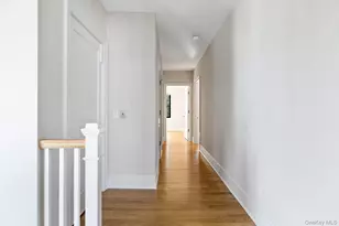 54 Three Ponds Ln, Woodbury, NY 11797 - Photo 29