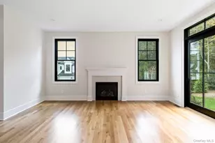 54 Three Ponds Ln, Woodbury, NY 11797 - Photo 7