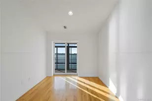 114-03 Dalian Ct, College Point, NY 11356 - Photo 19