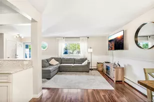 18 Thorburn Ave, Patchogue, NY 11772 - Photo 3