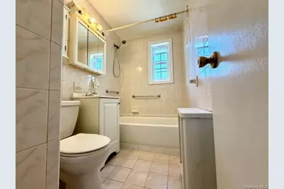 65-26B 223 Place #2, Bayside, NY 11364 - Photo 17