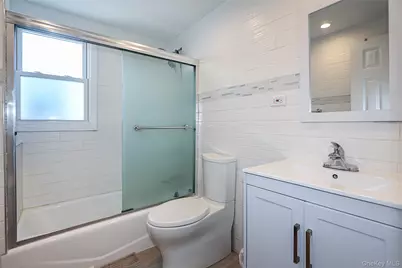 132 Bethel Road, Albertson, NY 11507 - Photo 23