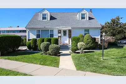 132 Bethel Road, Albertson, NY 11507 - Photo 1