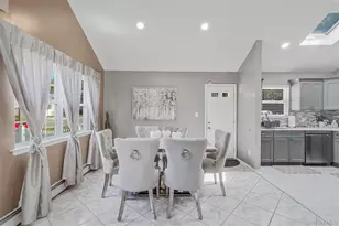 12 Edwin St, Bay Shore, NY 11706 - Photo 13