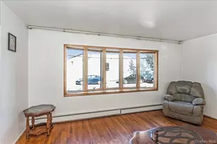 12 Roxy Pl, Lynbrook, NY 11563 - Photo 7