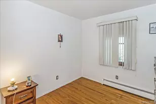 12 Roxy Pl, Lynbrook, NY 11563 - Photo 15