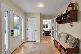 9 N Quarter Rd, Westhampton, NY 11977 - Photo 3