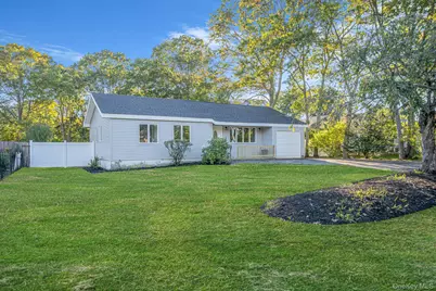 12 Beacon Street, Shirley, NY 11967 - Photo 3