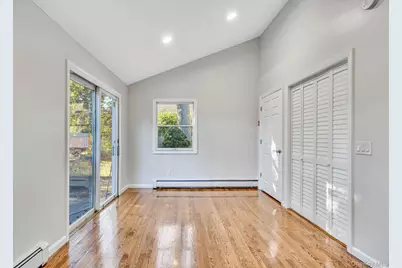 12 Beacon Street, Shirley, NY 11967 - Photo 11