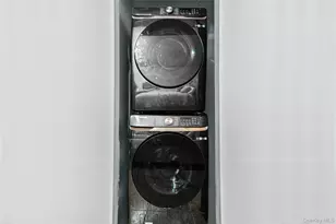 59 Deirdre Ct, New York, NY 10304 - Photo 9