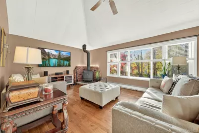 3 Crosshill Road, Mahopac, NY 10541 - Photo 5