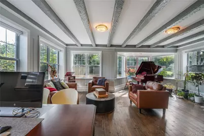 24 Mineola Avenue, Roslyn, NY 11576 - Photo 7