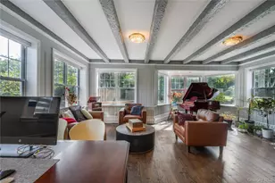 24 Mineola Ave, Roslyn, NY 11576 - Photo 7