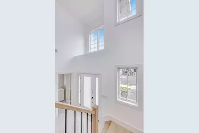 16 Silverwood Circle, Suffern, NY 10901 - Photo 3