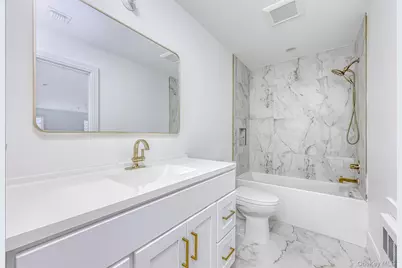 16 Silverwood Circle, Suffern, NY 10901 - Photo 17