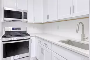 16 Silverwood Cir, Suffern, NY 10901 - Photo 9