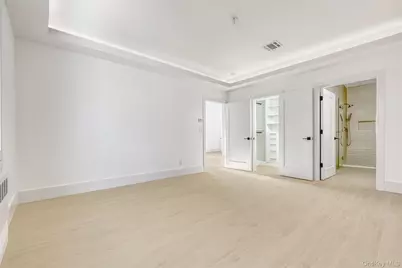 28 Silverwood Circle, Suffern, NY 10901 - Photo 11