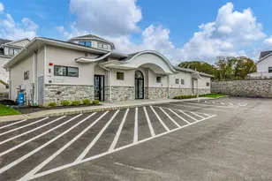 28 Silverwood Cir, Suffern, NY 10901 - Photo 23