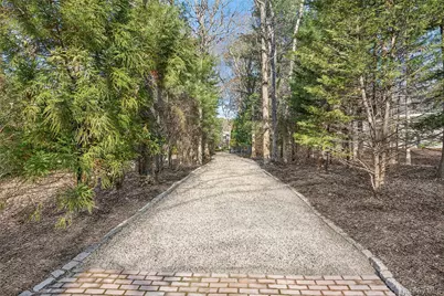 8 East Ridge Court, Westhampton, NY 11977 - Photo 5