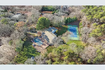 8 East Ridge Court, Westhampton, NY 11977 - Photo 3