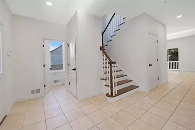 35 Columbia Place, Mount Vernon, NY 10552 - Photo 5