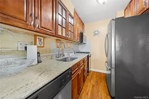 151-25 88th St, Howard Beach, NY 11414 - Photo 15