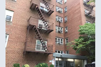 66-10 149th Street #4D, Flushing, NY 11367 - Photo 1