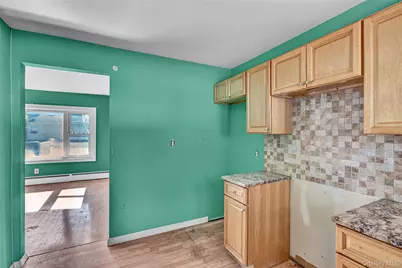 34 Croydon Road, Amityville, NY 11701 - Photo 7