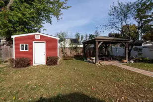 245 Ackerman St, Central Islip, NY 11722 - Photo 21