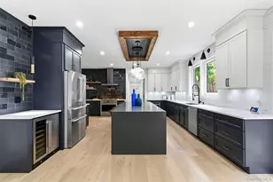 2 Overlook Dr, Mount Sinai, NY 11766 - Photo 9