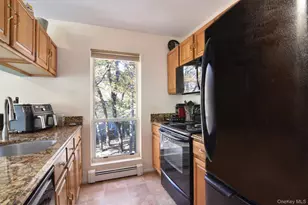 32 Bleakley Dr, Peekskill, NY 10566 - Photo 13