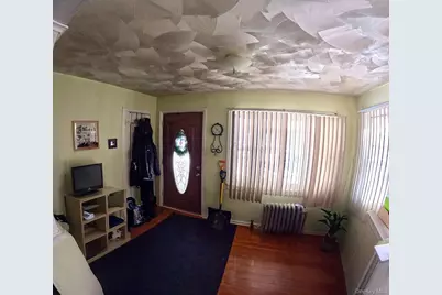 117-16 201 Place, Saint Albans, NY 11412 - Photo 3
