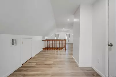 26 Sky Lane, Levittown, NY 11756 - Photo 21