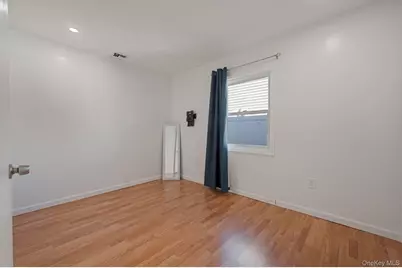 26 Sky Lane, Levittown, NY 11756 - Photo 13