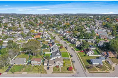 26 Sky Lane, Levittown, NY 11756 - Photo 35