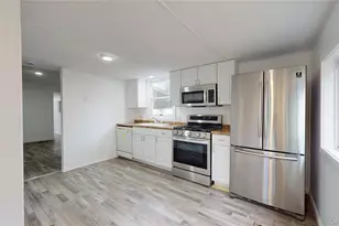 12 Periwinkle Dr, Bohemia, NY 11716 - Photo 9