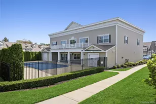 1228 Willow Ln, Valley Stream, NY 11580 - Photo 33