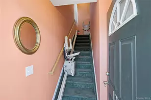 1228 Willow Ln, Valley Stream, NY 11580 - Photo 3