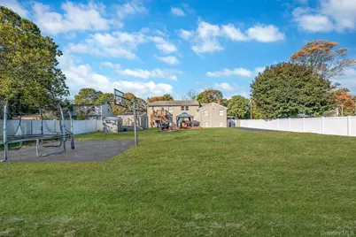 1655 Stein Drive, Bay Shore, NY 11706 - Photo 9