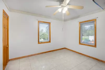 168A N Oak Street, Massapequa, NY 11758 - Photo 13