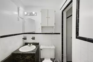 168A N Oak St, Massapequa, NY 11758 - Photo 23