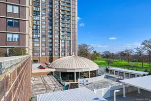 269-10 Grand Central Pkwy, Floral Park, NY 11005 - Photo 43