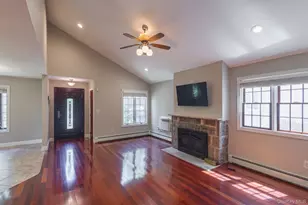 41-16 249th St, Little Neck, NY 11363 - Photo 13