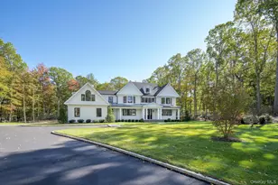 66 Saw Mill Rd, Cold Spring Harbor, NY 11724 - Photo 3