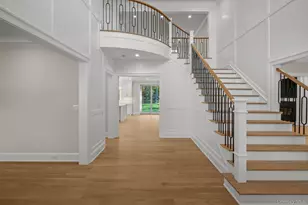 66 Saw Mill Rd, Cold Spring Harbor, NY 11724 - Photo 9